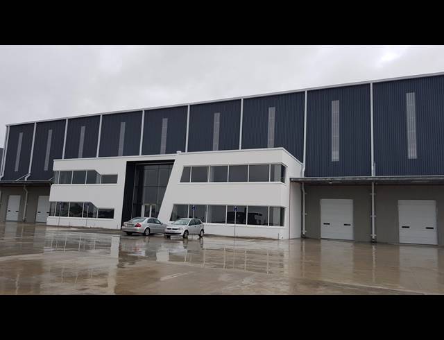 5,600M² WAREHOUSE TO LET IN BRACKENFELL CENTRAL